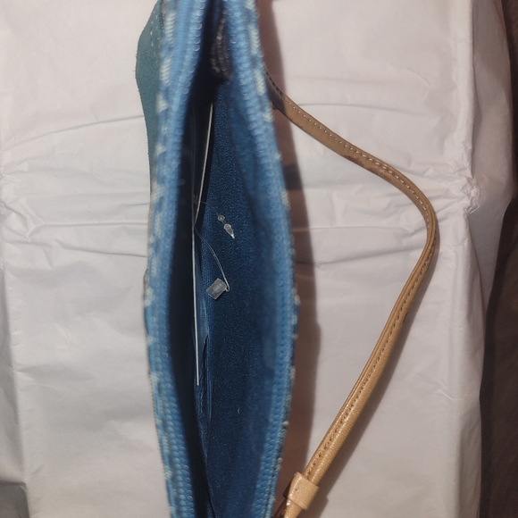 Wristlet - Picture 2 of 2